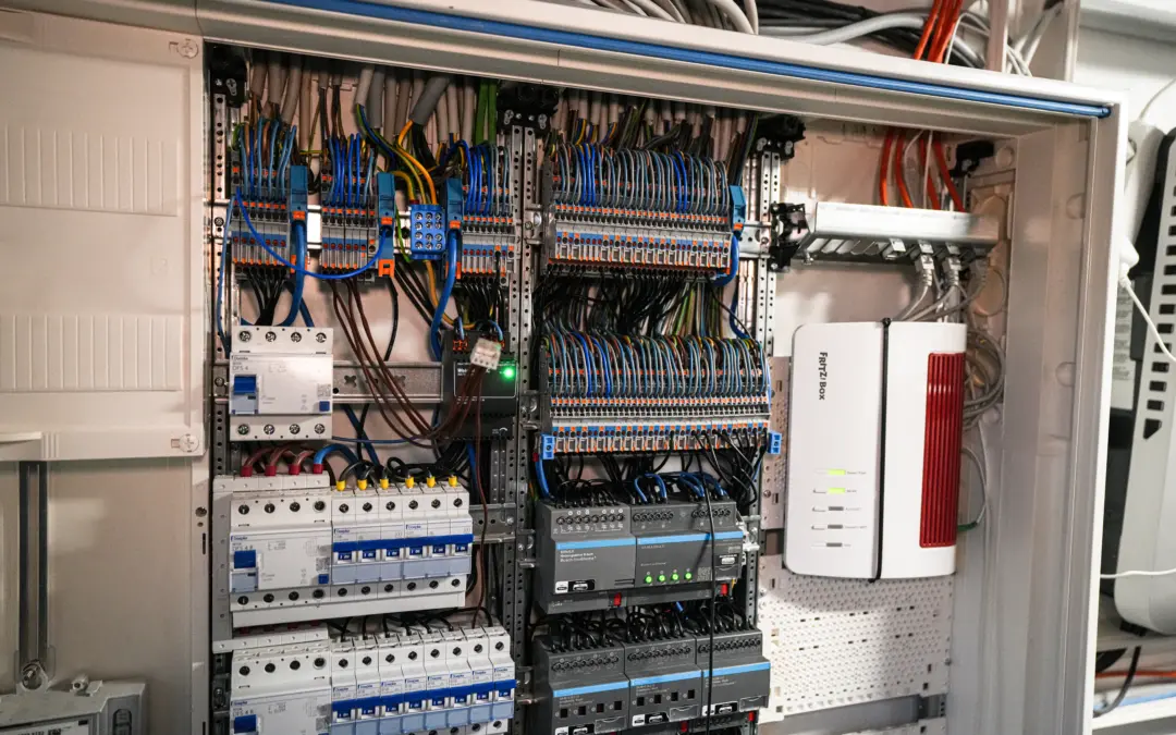 Elektroanlagen erneuern & Heizung smart steuern | Brockmeyer
